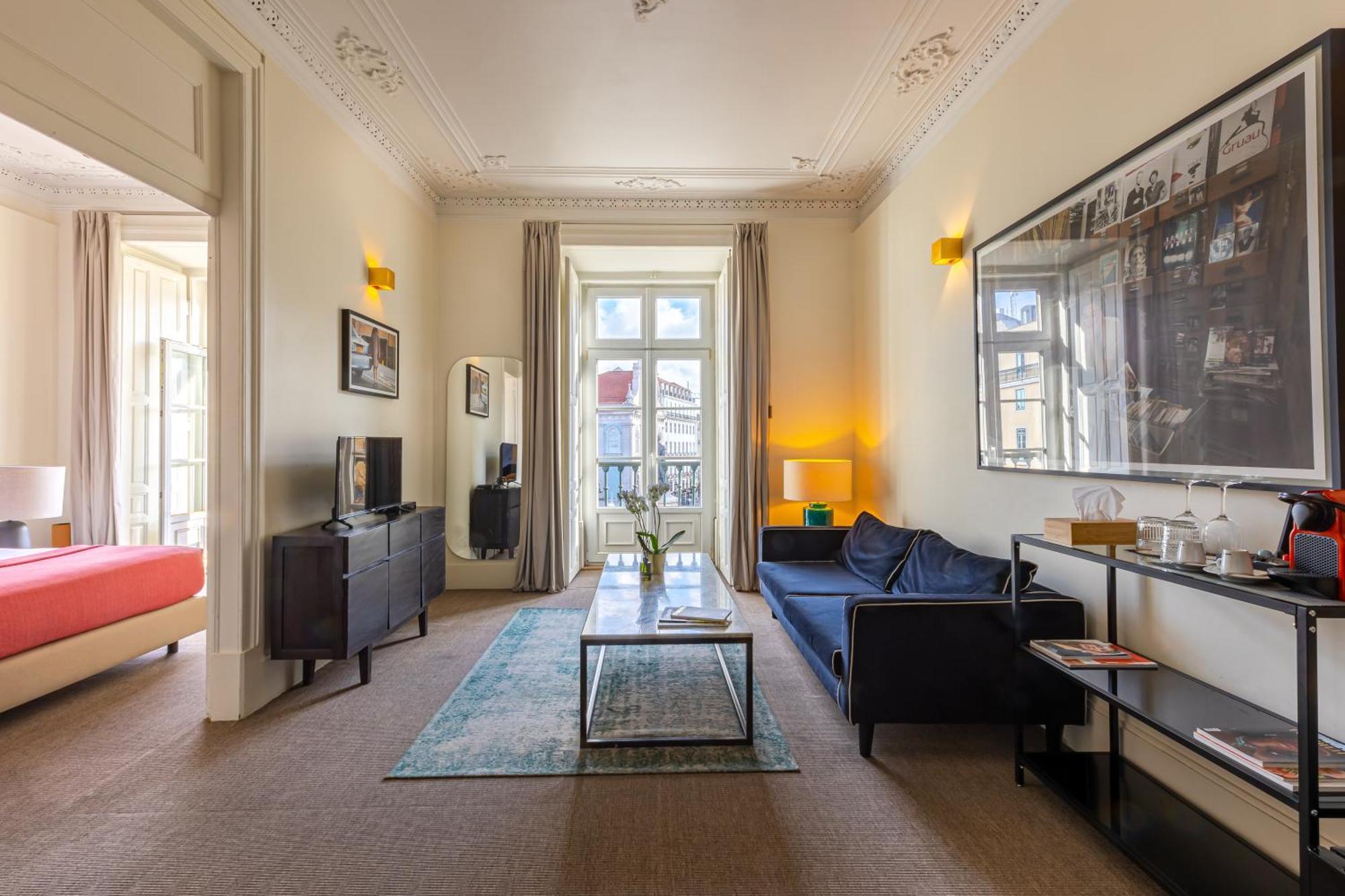 Le Consulat Hotel 4*